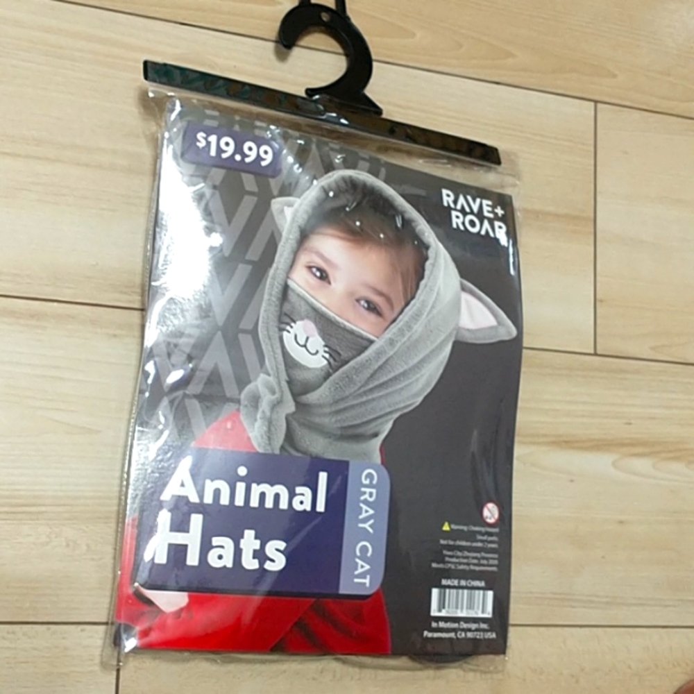 Rave + roar animal hat